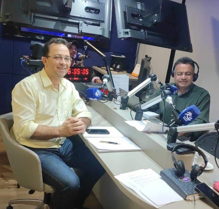 Fábio Meireles (PDT) concede entrevista na RIO FM Aracaju e destaca problemática do transporte da capital    