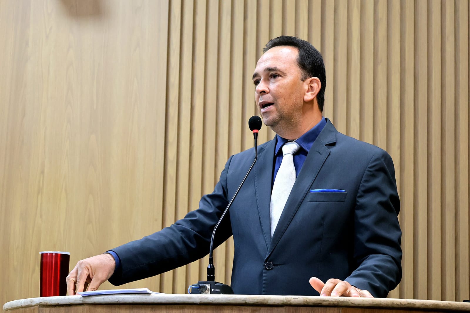 Fábio Meireles (PDT) critica ausência de kit básico de higiene em banheiros do Parque da Sementeira