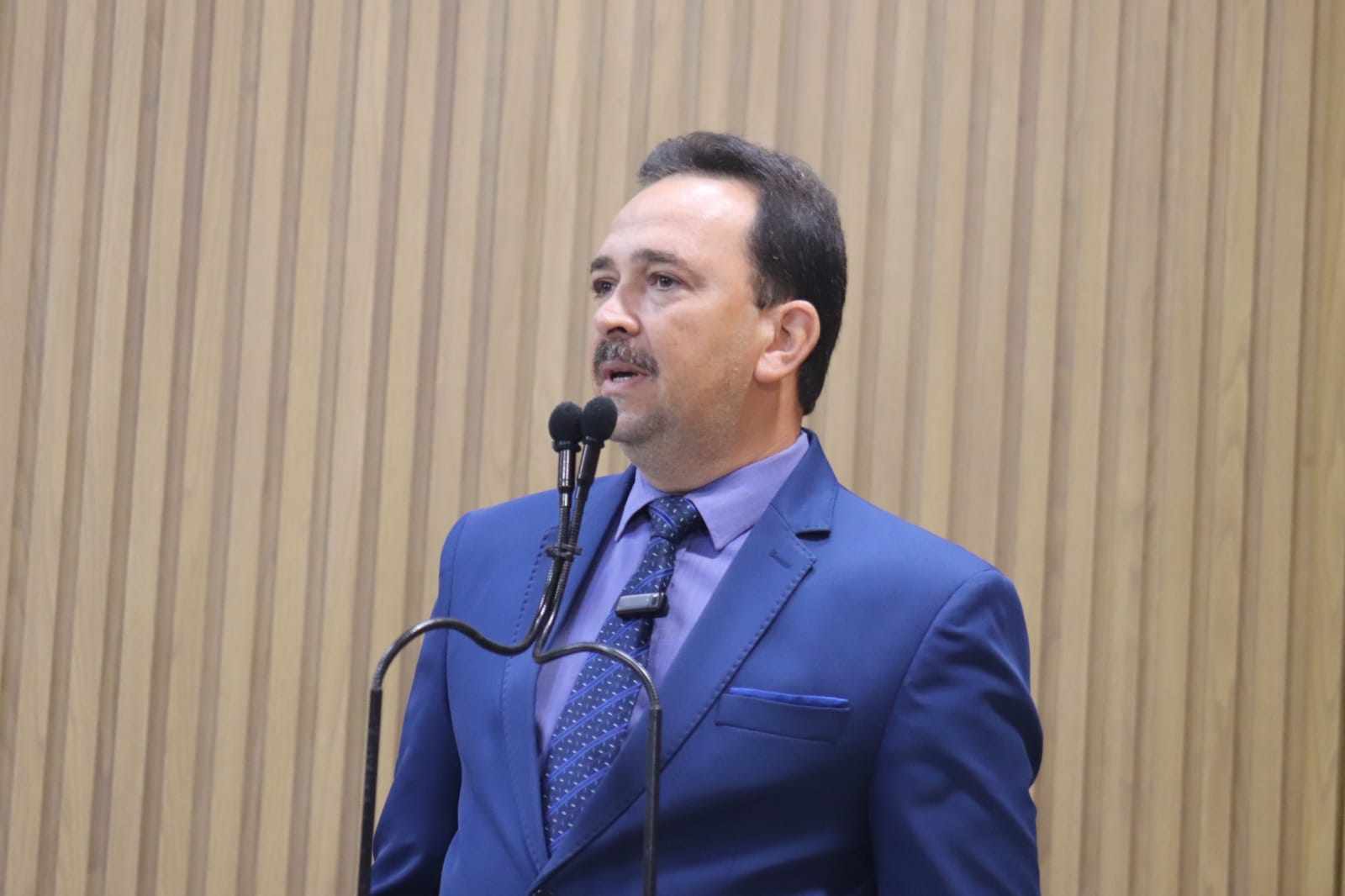 Fábio Meireles (PDT) critica SMS e expõe situação da UBS Anália Pina, sem médico há três meses, no conjunto Tamandaré