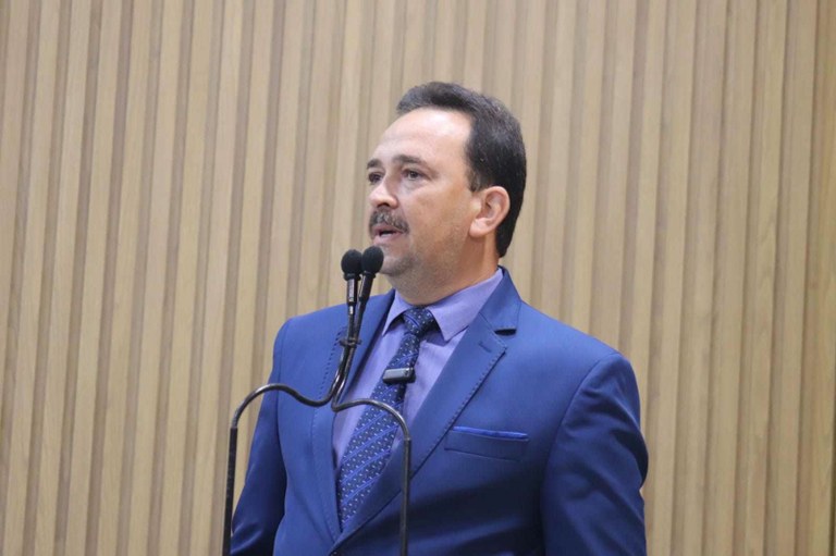 Fábio Meireles (PDT) critica SMS e expõe situação da UBS Anália Pina, sem médico há três meses, no conjunto Tamandaré