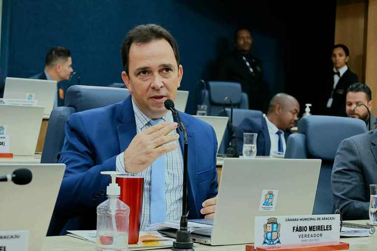 Fábio Meireles (PDT) defende economicidade e licitação para compra de ônibus elétricos em Aracaju