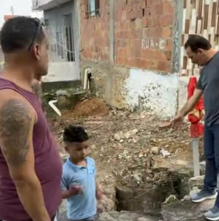 Fábio Meireles (PDT) denuncia perigo de bocas de lobo sem tampas e ausência de manutenção nas galerias pluviais da capital