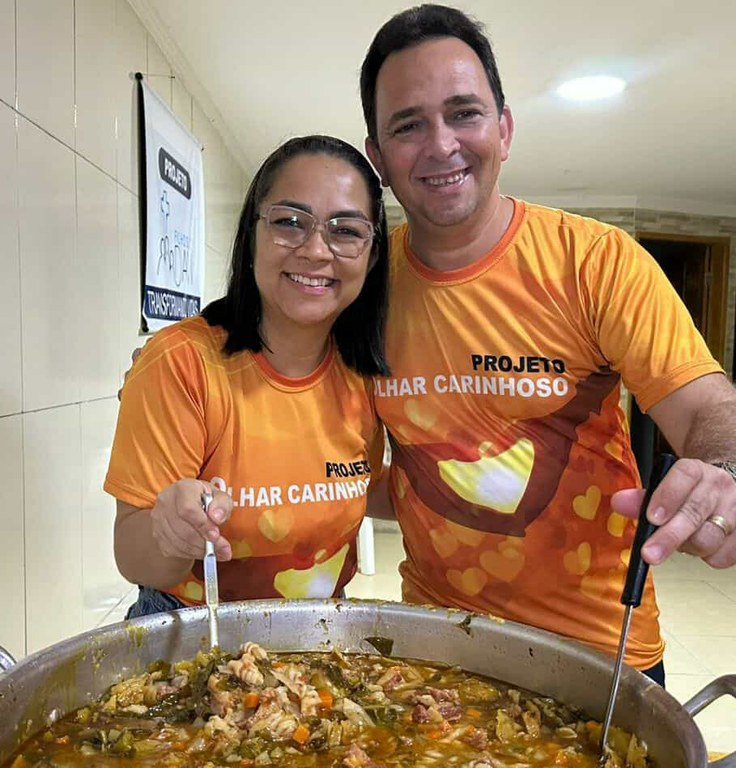 Fábio Meireles (PDT) em parceria com a ONG Olhar Carinhoso leva solidariedade ao bairro Santos Dumont