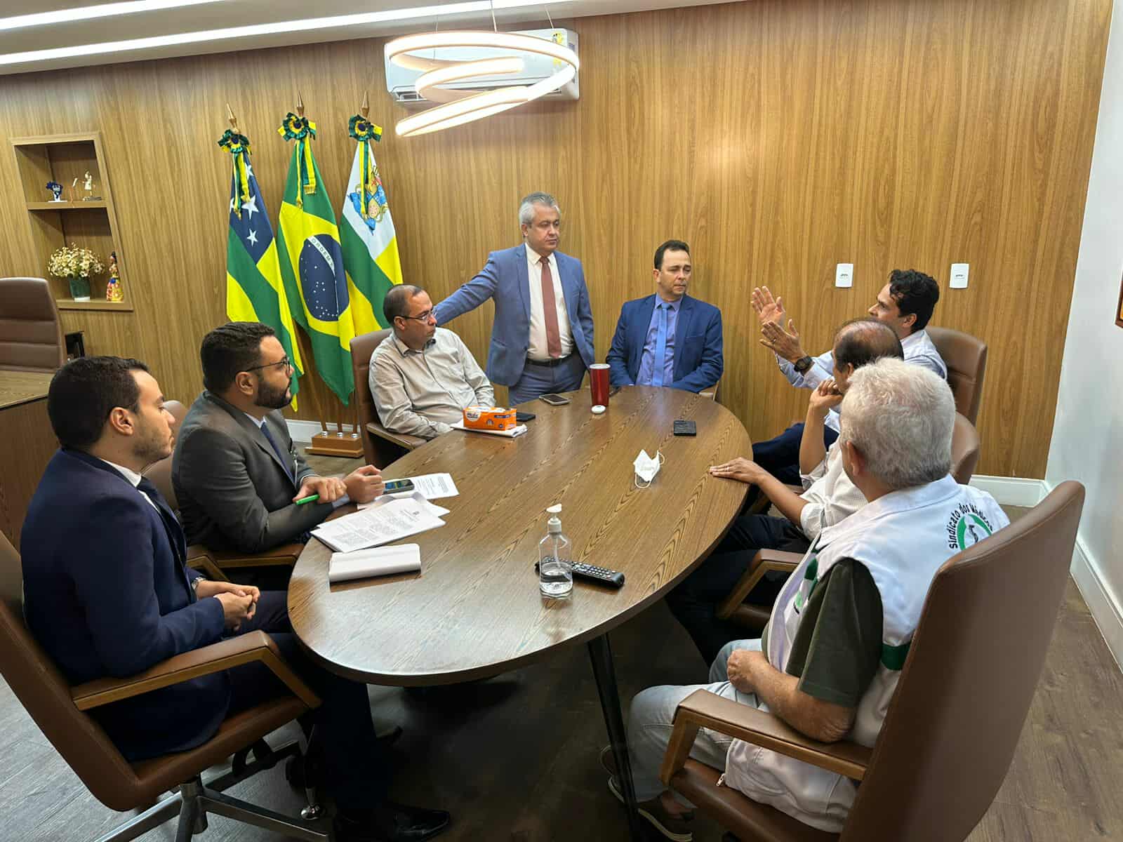 Fábio Meireles (PDT) escuta membros do Sindicato dos Médicos sobre a Reforma da Previdência Municipal