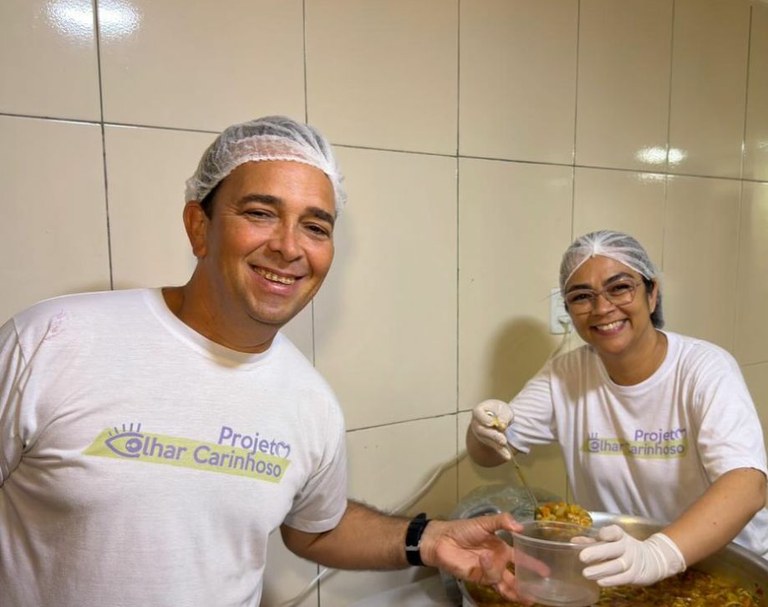 Fábio Meireles (PDT) participa de entrega de sopão solidário e reforça apoio às famílias do Santos Dumont