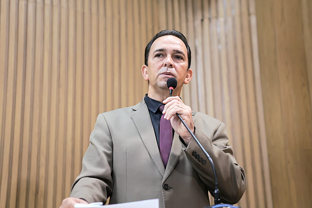 Fábio Meireles (PDT) questiona concessões na Orla e reforça apoio à abertura de CPI