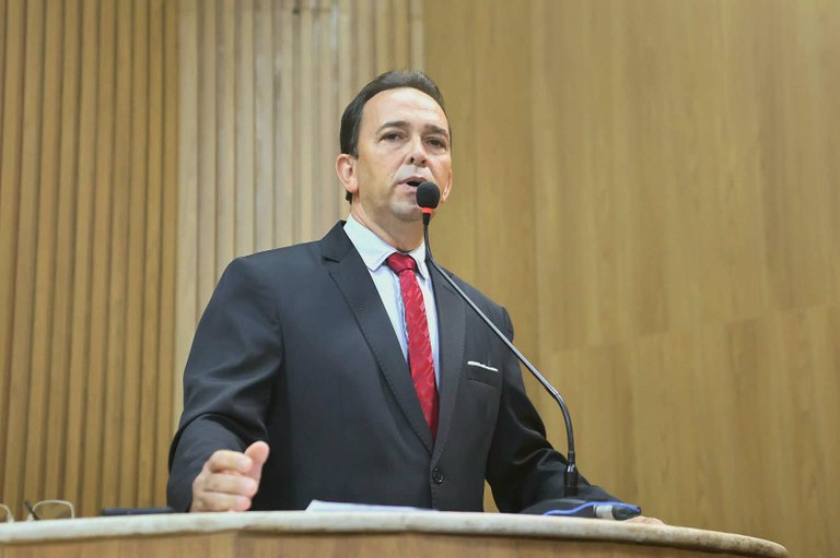 Fábio Meireles (PDT) supõe “sabotagem” grave no sistema de água