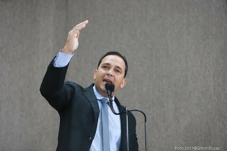 Fábio Meireles pede compreensão da Emsurb às demandas da Zona Norte