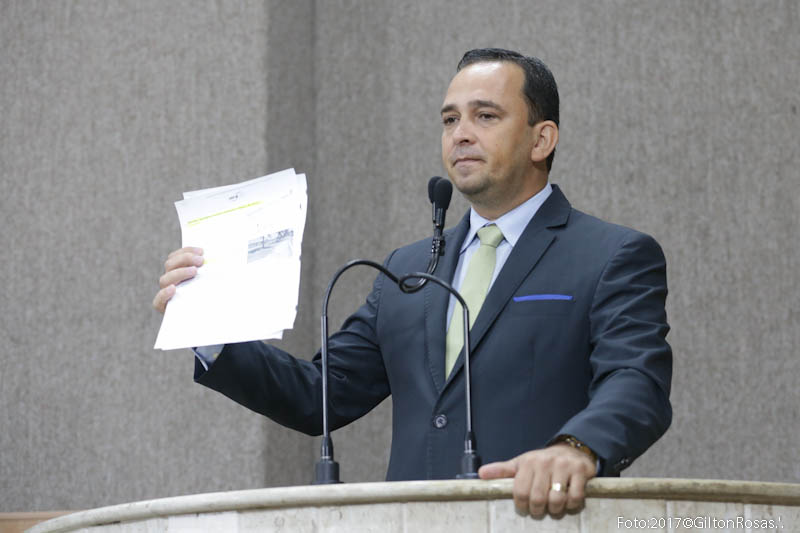 Fábio Meireles pede segurança para região do Bairro Industrial