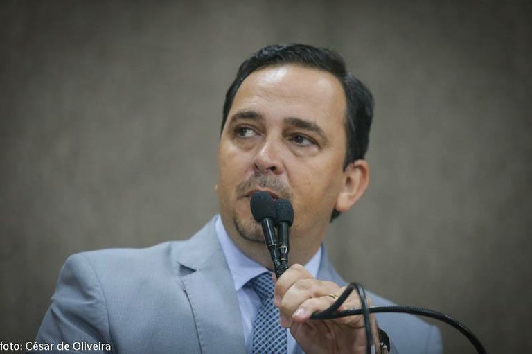 Fábio Meireles propõe melhor interlocução entre Prefeitura e Deso