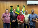 Fábio Meireles recebe grupo de apicultores na Câmara de Aracaju