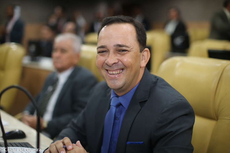 Fábio pede que população redobre os cuidados em virtude da dengue