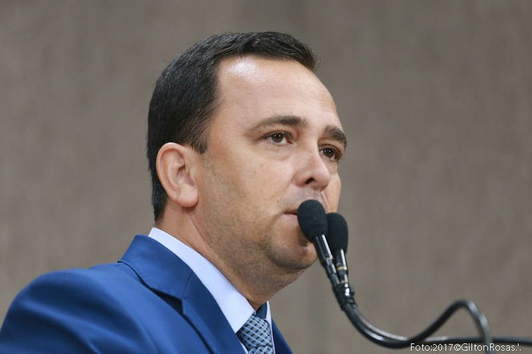 Fábio vai reapresentar projeto que amplia trabalhos do Legislativo de Aracaju