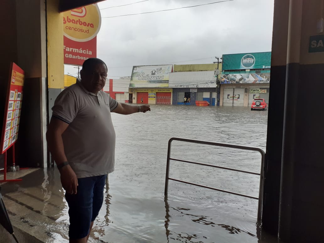 Falta de planejamento da PMA para ocorrência de chuvas fortes preocupa Américo de Deus