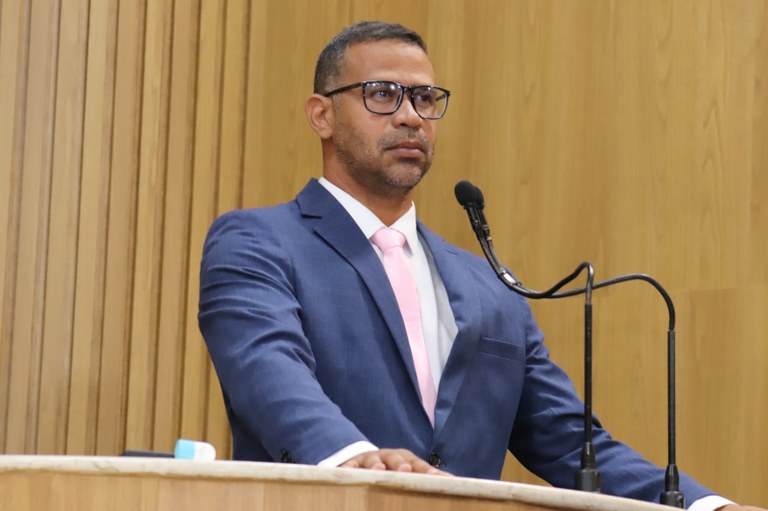 "Favorece a diversos aspectos da mobilidade urbana", diz Byron sobre a regulamentação do transporte alternativo 