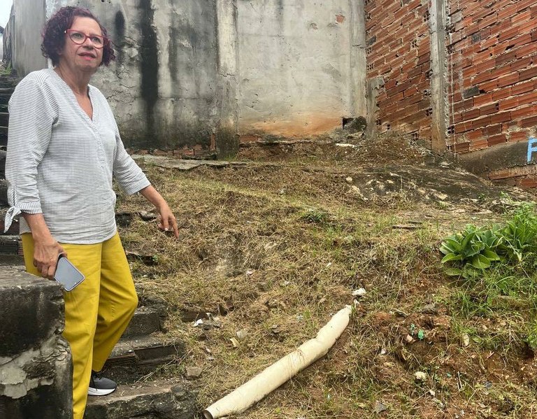 Fiscalização da vereadora Sonia Meire no lamarão identifica problemas no bairro