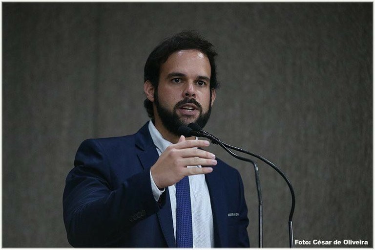 Forró Caju 2018: Thiaguinho comemora anúncio da festa