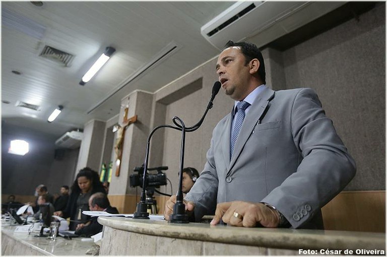 Forró Caju: Fábio defende realização da festa e ressalta iniciativa de colegas