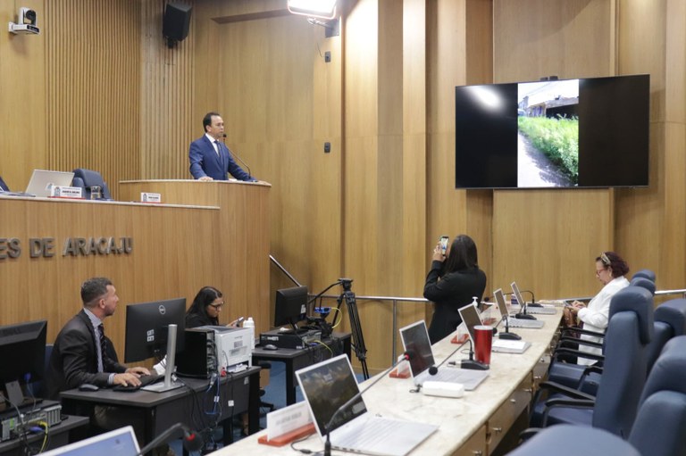 Grande Expediente destaca aniversário de 90 anos do Confiança e críticas à infraestrutura de Aracaju