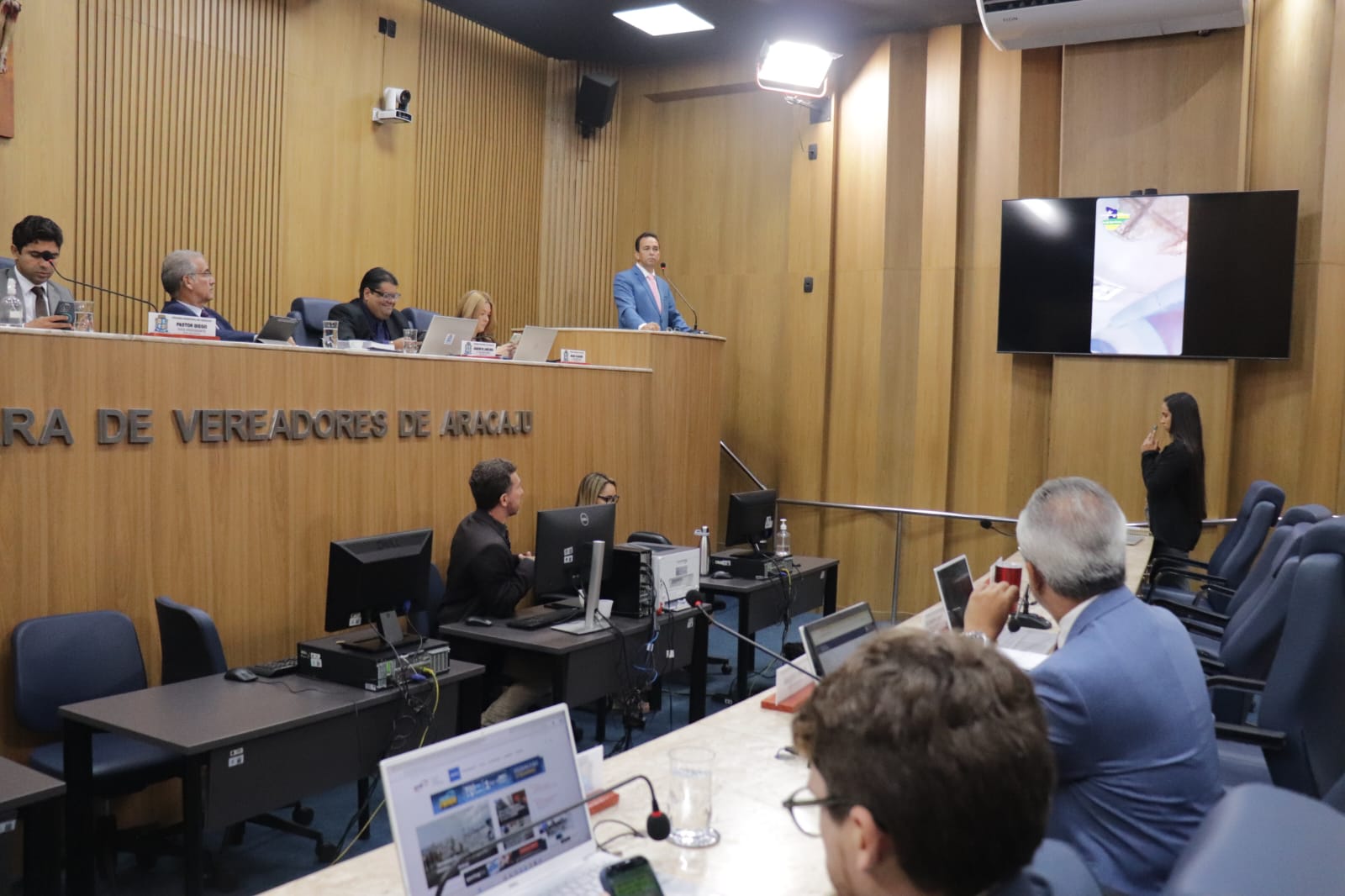 Grande Expediente destaca mobilidade urbana, impactos das chuvas e abastecimento de água em Aracaju