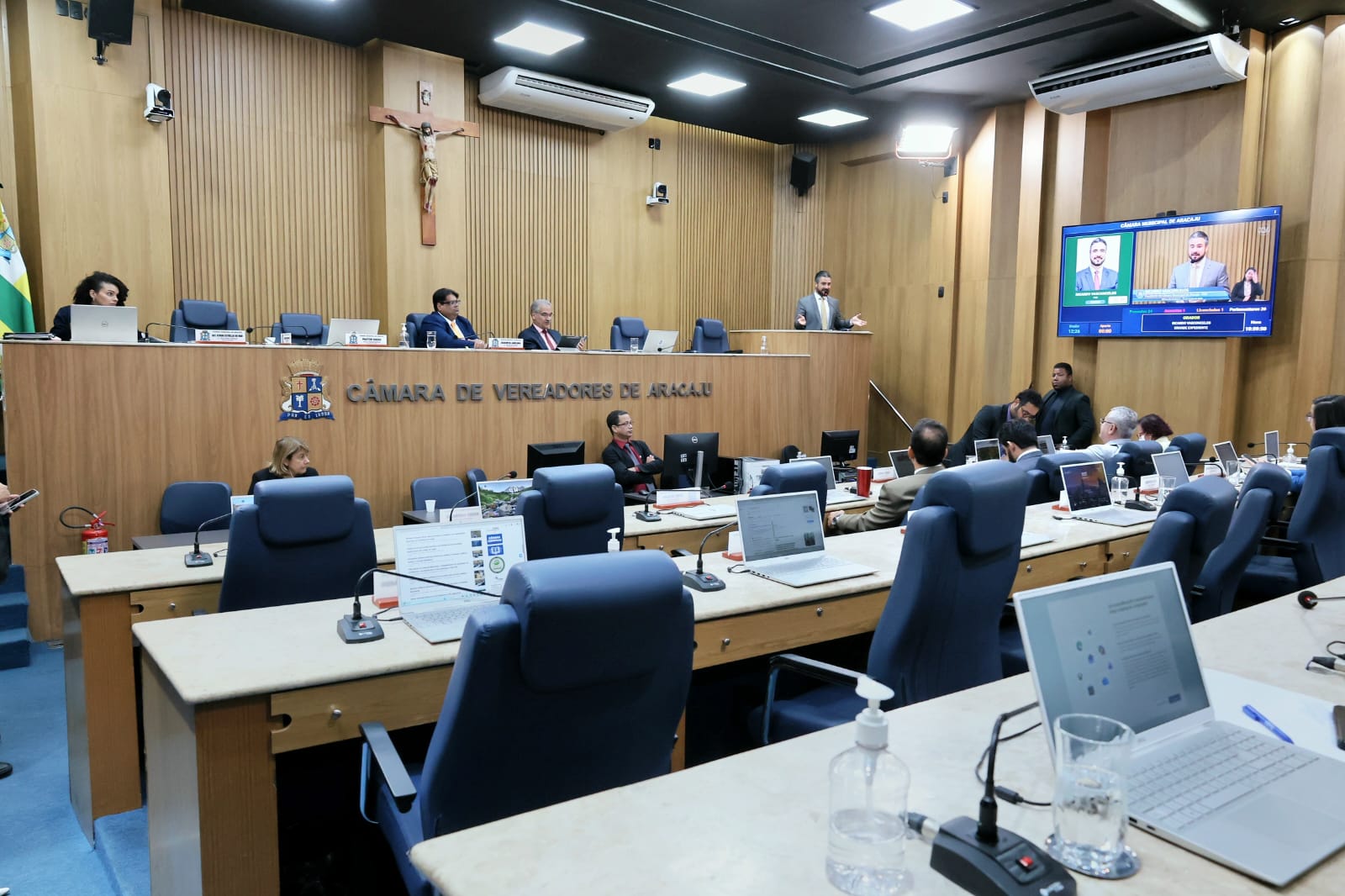 Grande Expediente destaca reforma da previdência, infraestrutura e combate à violência contra a mulher