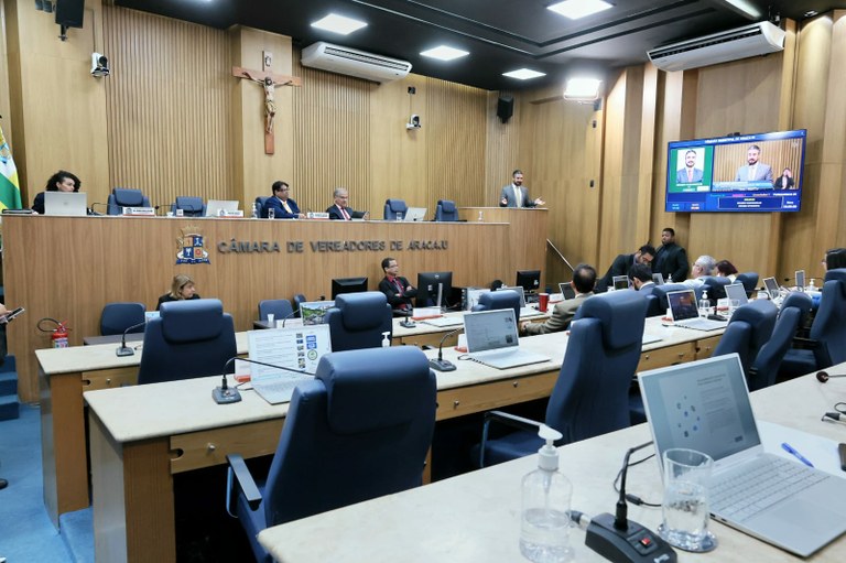 Grande Expediente destaca reforma da previdência, infraestrutura e combate à violência contra a mulher