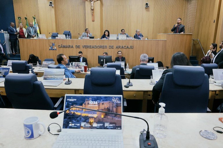 Grande Expediente reúne debates sobre políticas sociais, saúde e desenvolvimento econômico