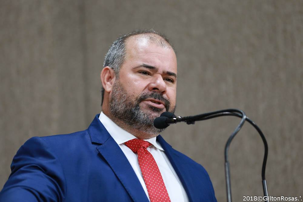 Há um ano o PL de Isac que estabelecia prazo para pagamentos de músicos foi vetado