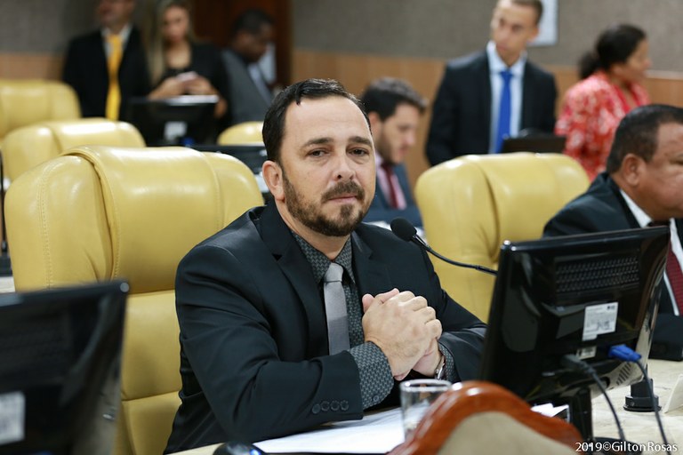 PL de Meireles obrigará hospitais e maternidades a fazer exames em recém-nascidos com Down