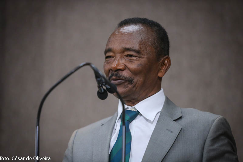 Hospital de Cirurgia: Dr. Manuel Marcos cobra solução para pacientes cardíacos