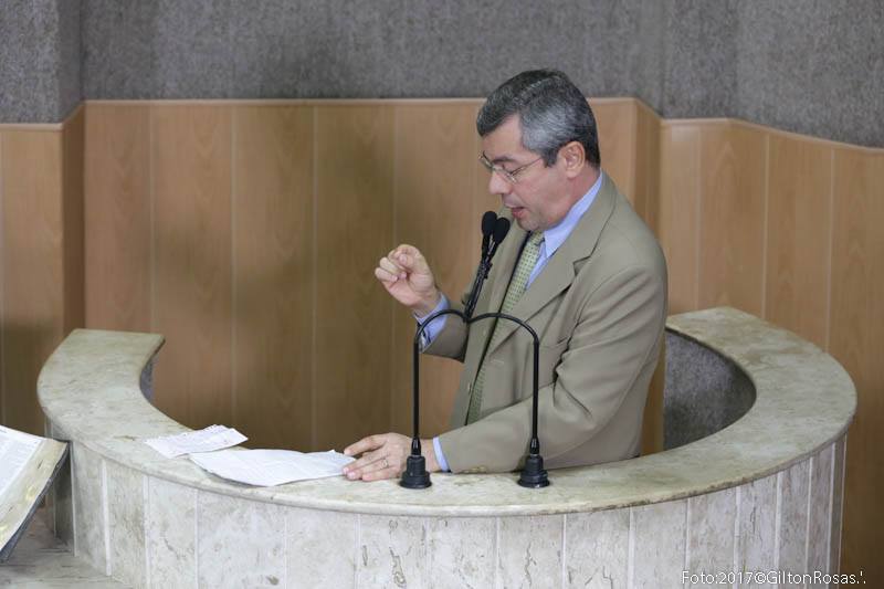 Iran analisa dados apresentados pela Secretária de Saúde