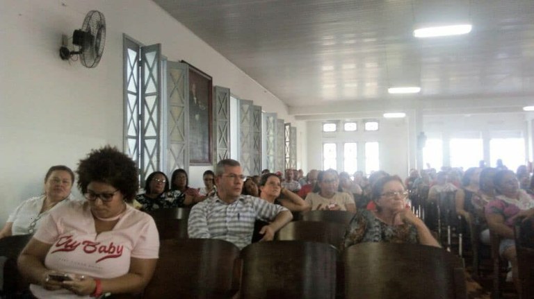 Iran Barbosa alerta para reprodução da política educacional do Estado em Aracaju 