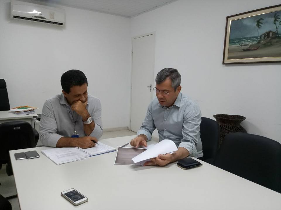 Iran Barbosa apresenta demandas ao Presidente da Emsurb