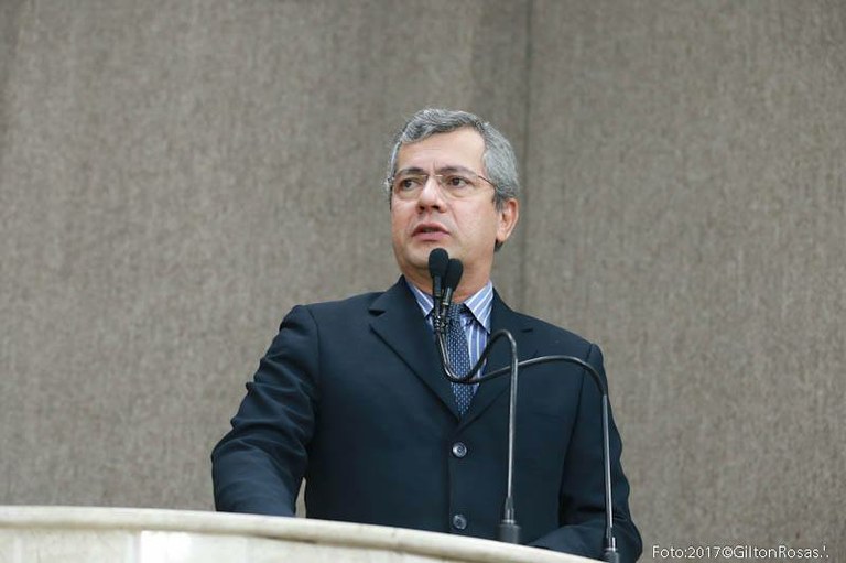 Iran Barbosa avalia Educação no Município de Aracaju