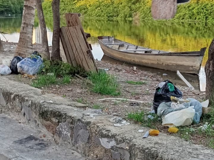 Iran Barbosa cobra solução para a irregularidade na coleta de lixo na cidade