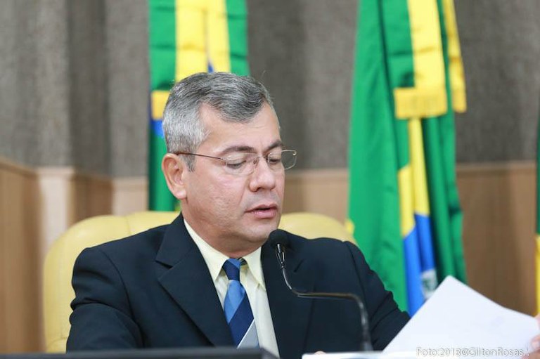 Iran Barbosa continuará integrando a Comissão de Educação e Cultura