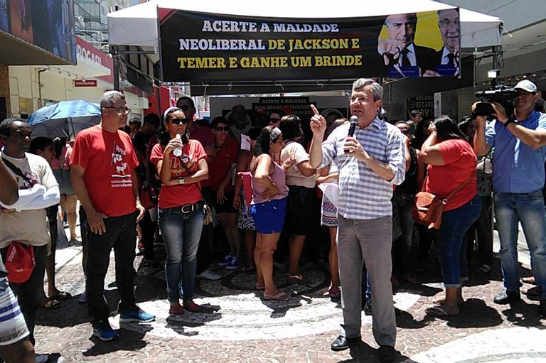 Iran Barbosa participa de ato da Prova Final da Educação de Sergipe