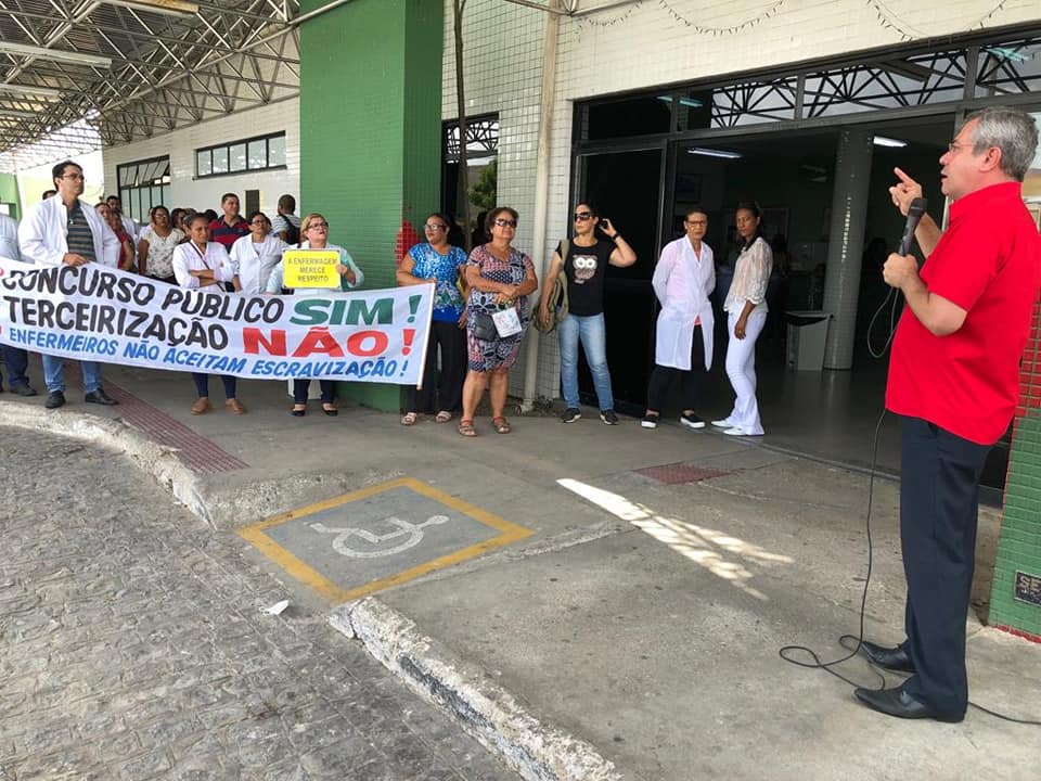 Iran Barbosa participa de ato em defesa do Nestor Piva