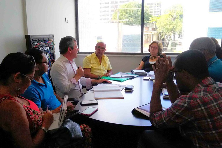 Iran Barbosa participa de negociação entre a Semed e o Sindipema