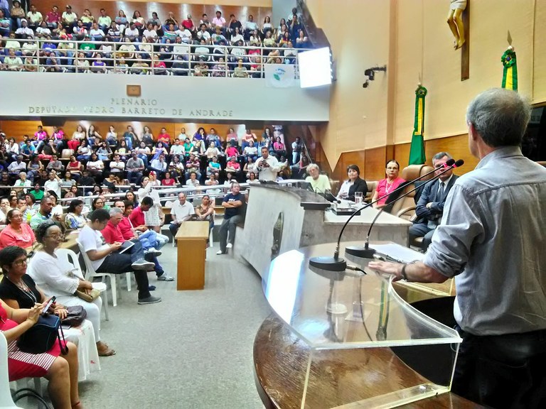 Iran Barbosa se reúne com o Sindipema e com a prefeita em exercício Eliane Aquino