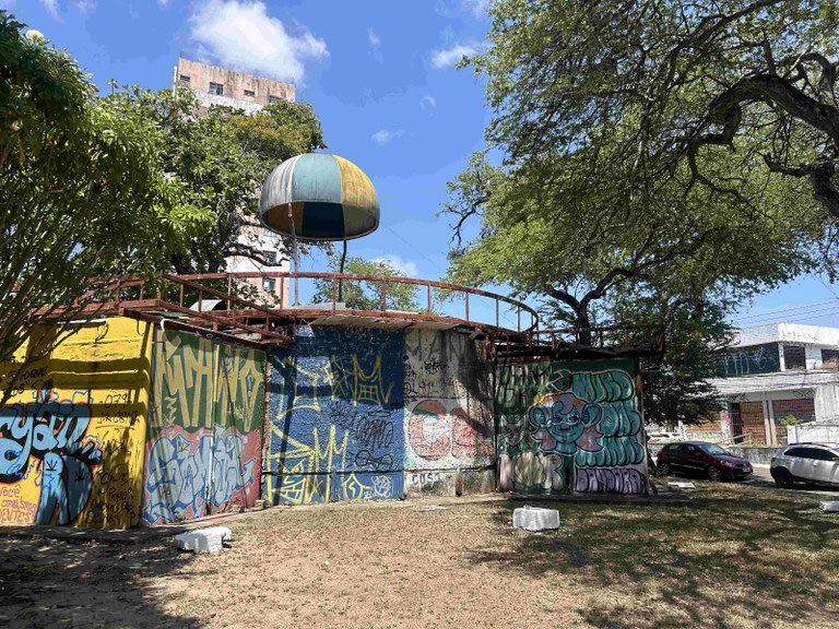 Iran Barbosa solicita a recuperação da Praça e do Museu da Bandeira 