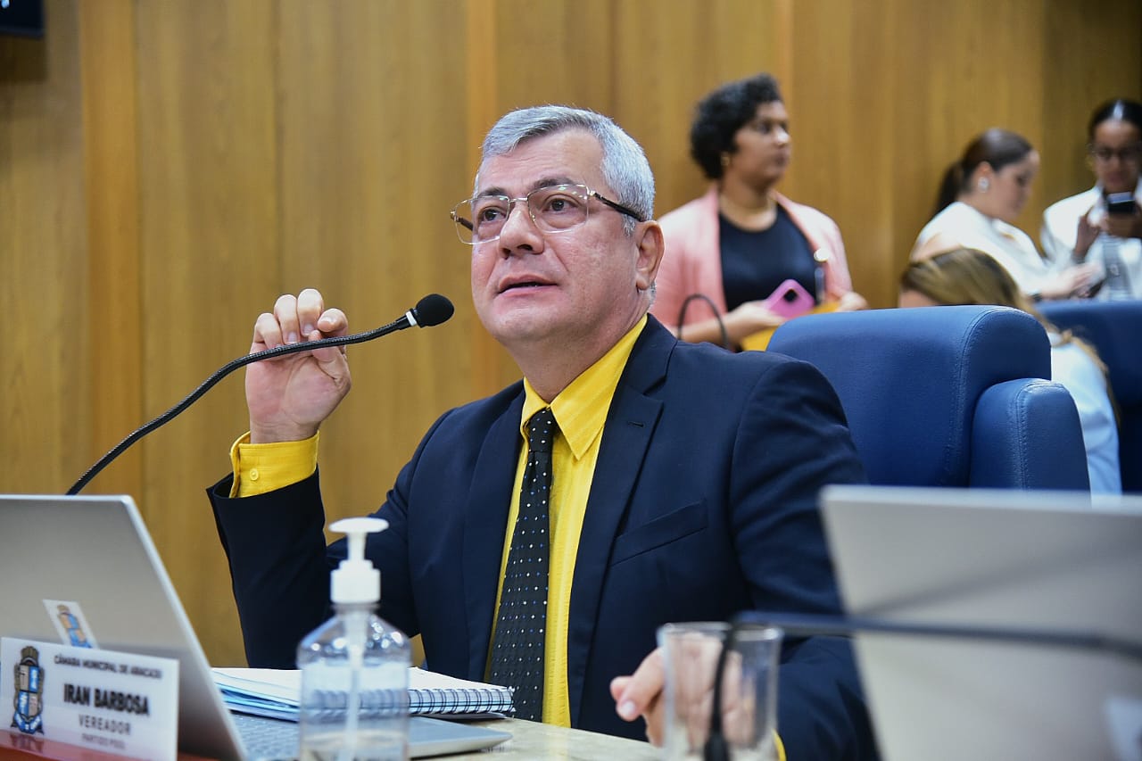 Iran destaca política de arrocho salarial dos servidores de Aracaju em Audiência Pública  
