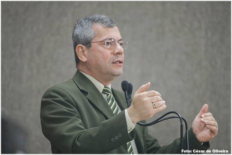 Iran faz análise sobre o Projeto de Lei Orçamentária para 2018