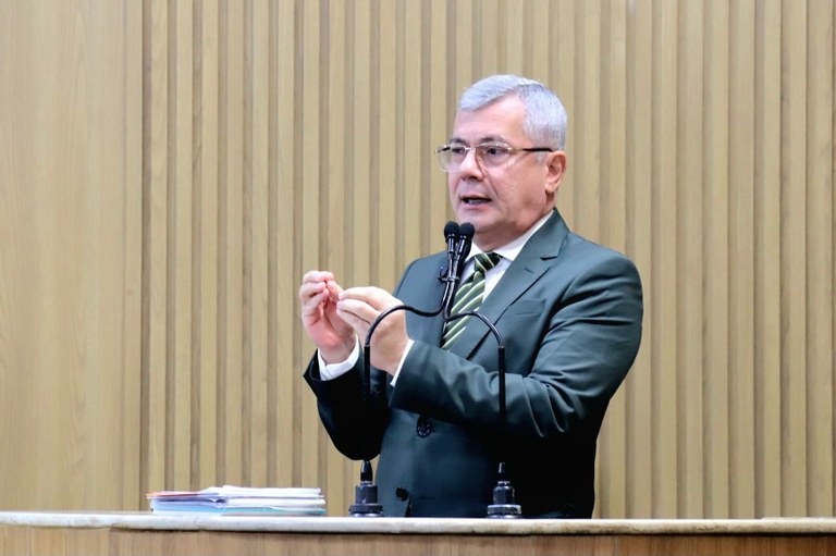 Iran lamenta a morte de criança em Areia Branca e das vítimas do genocídio em Gaza 