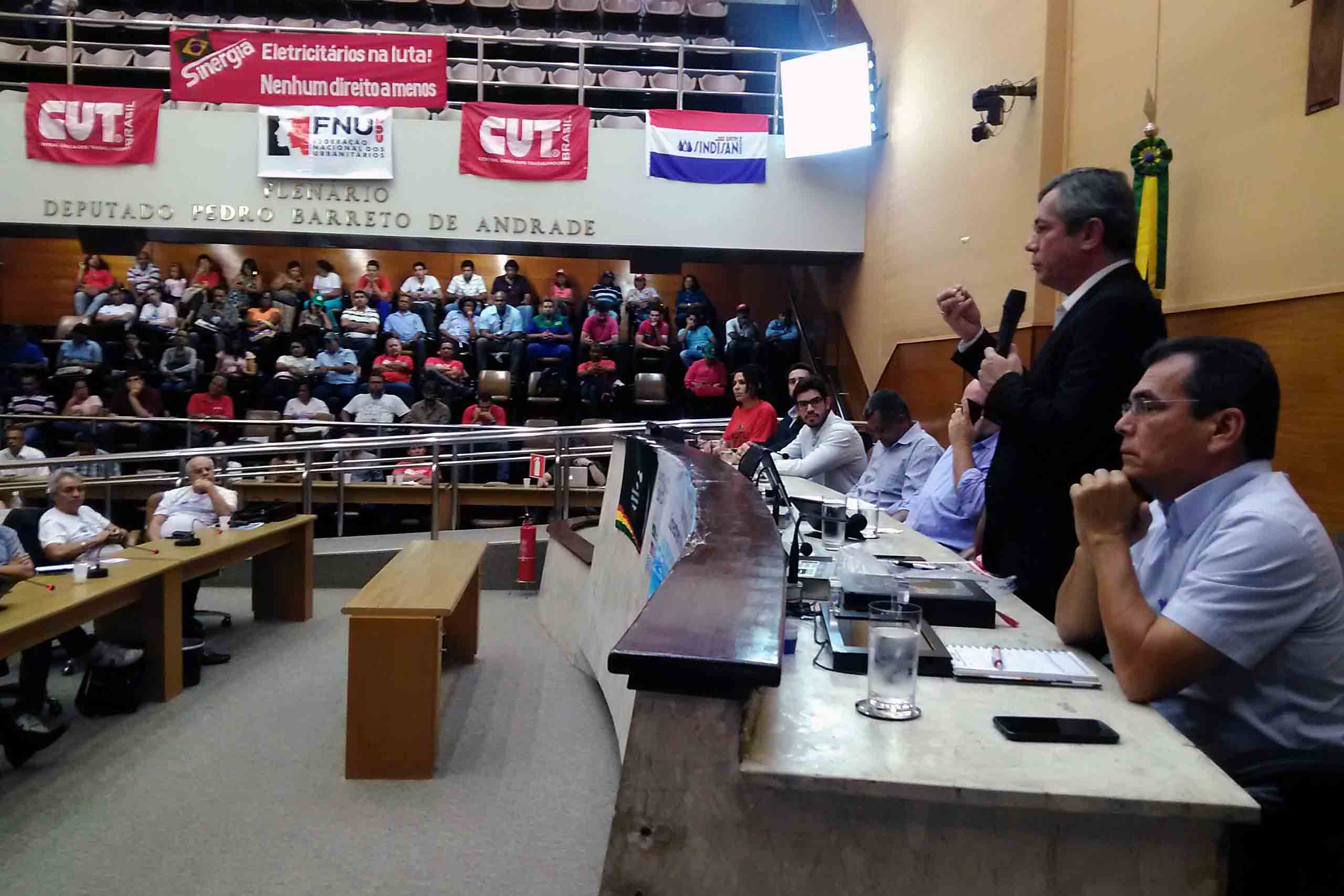 Iran participa de Seminário sobre universalização do acesso à água e ao saneamento