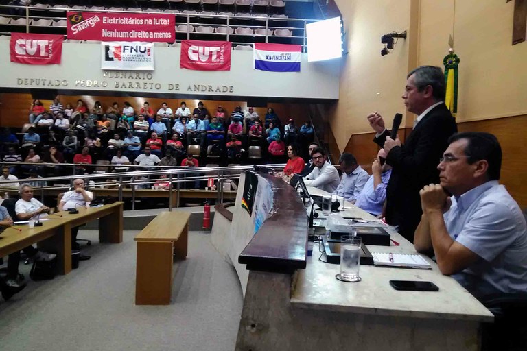 Iran participa de Seminário sobre universalização do acesso à água e ao saneamento