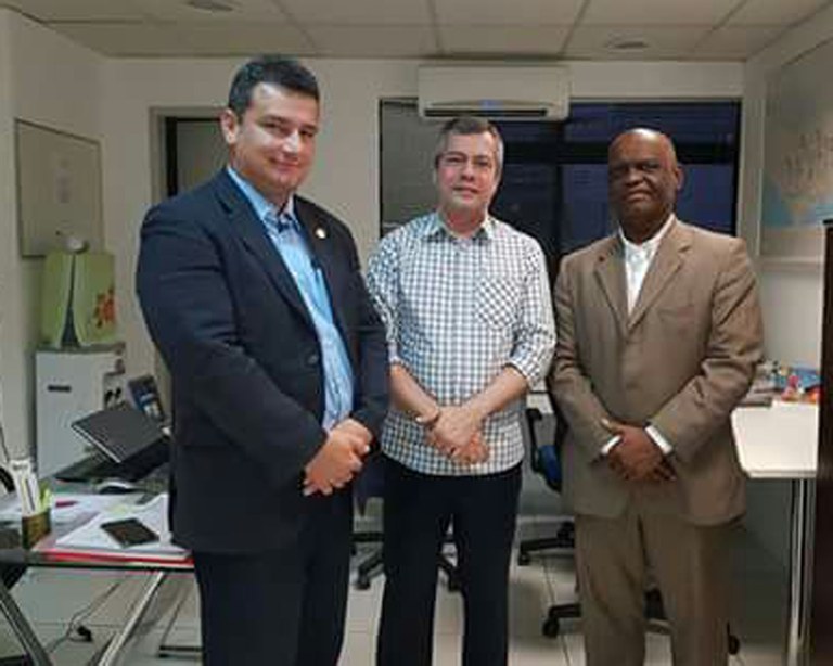 Iran recebe dirigentes sindicais do Fisco Municipal