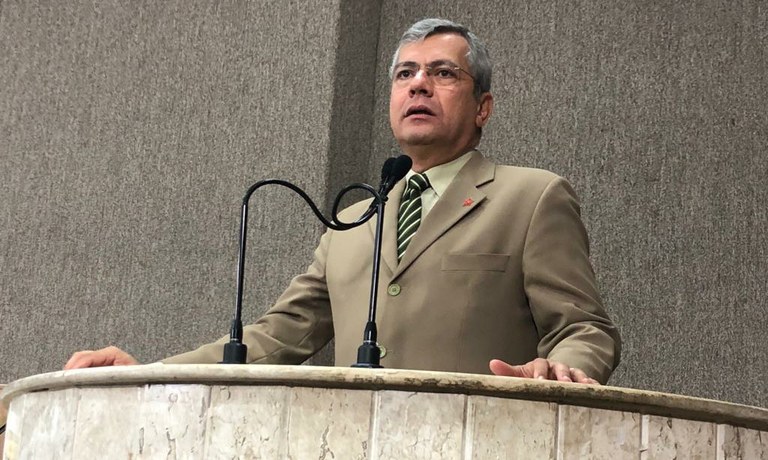 Iran repudia ataques às instituições republicanas e à Democracia