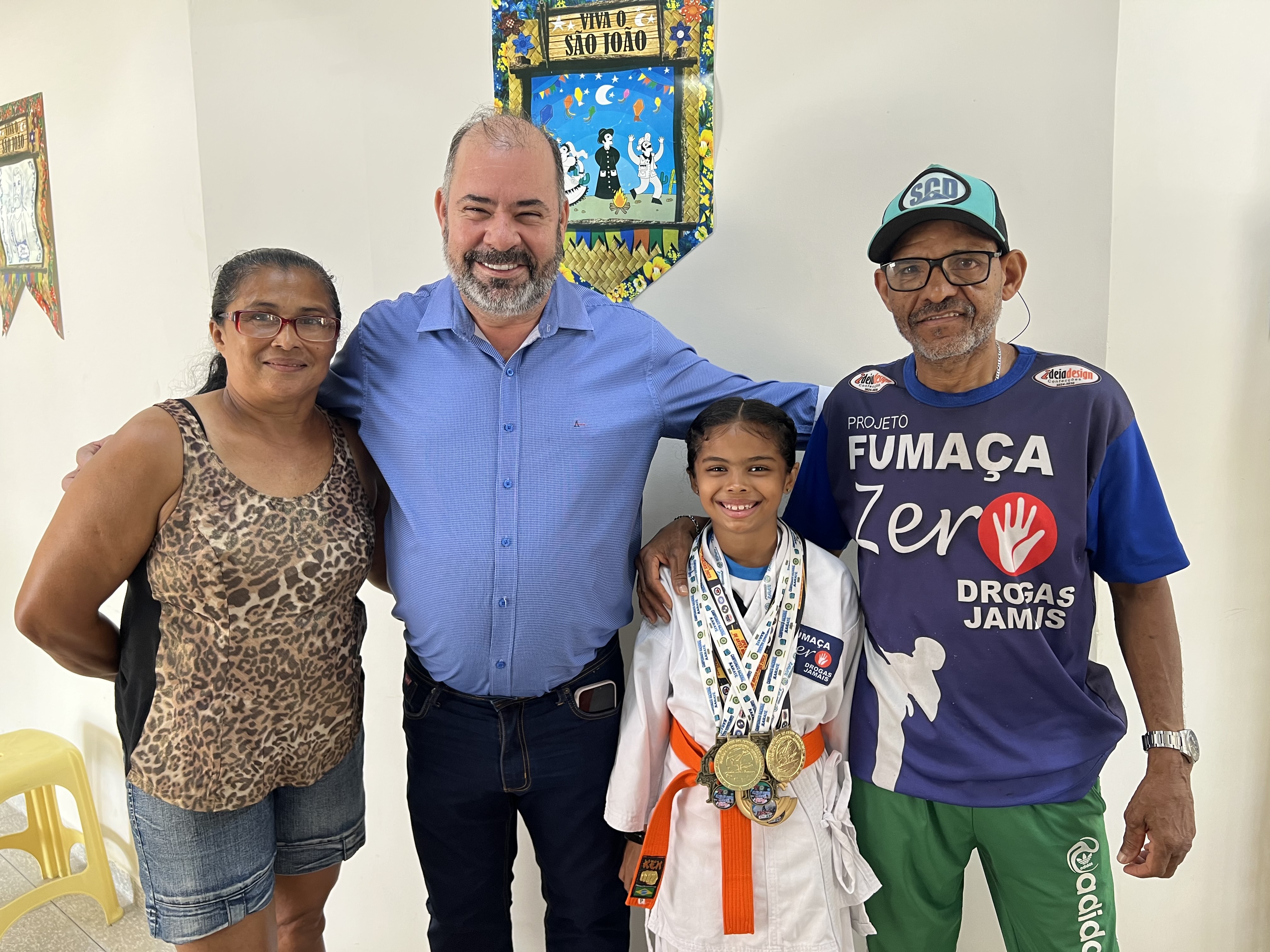 Isac celebra conquista de jovem atleta no Karatê