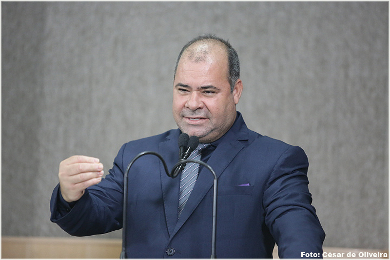 Isac defende eleições diretas, e diz que Temer deve renunciar